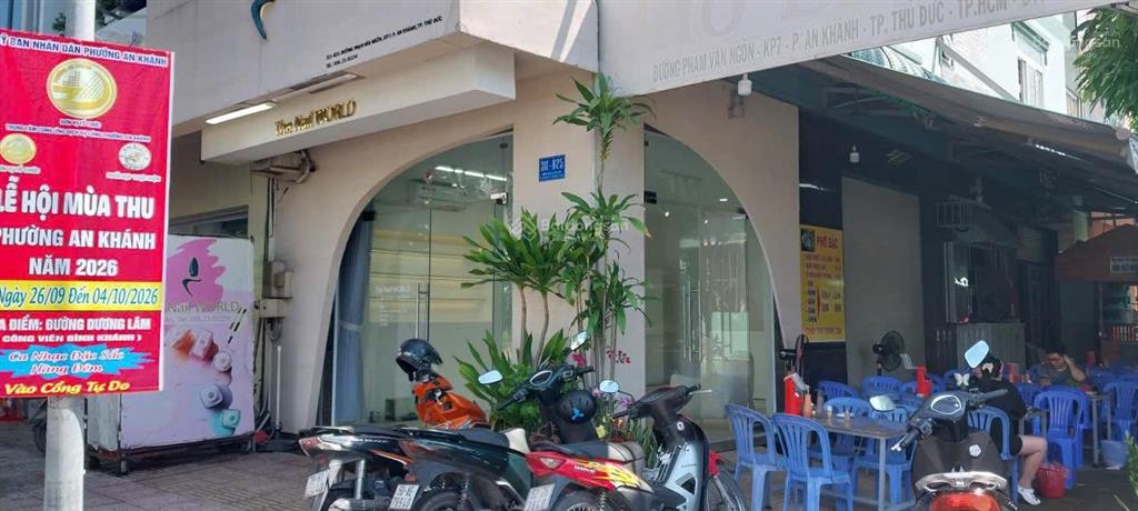 Cho thuê mặt bằng góc 2 mặt tiền cạnh chợ bình khánh
