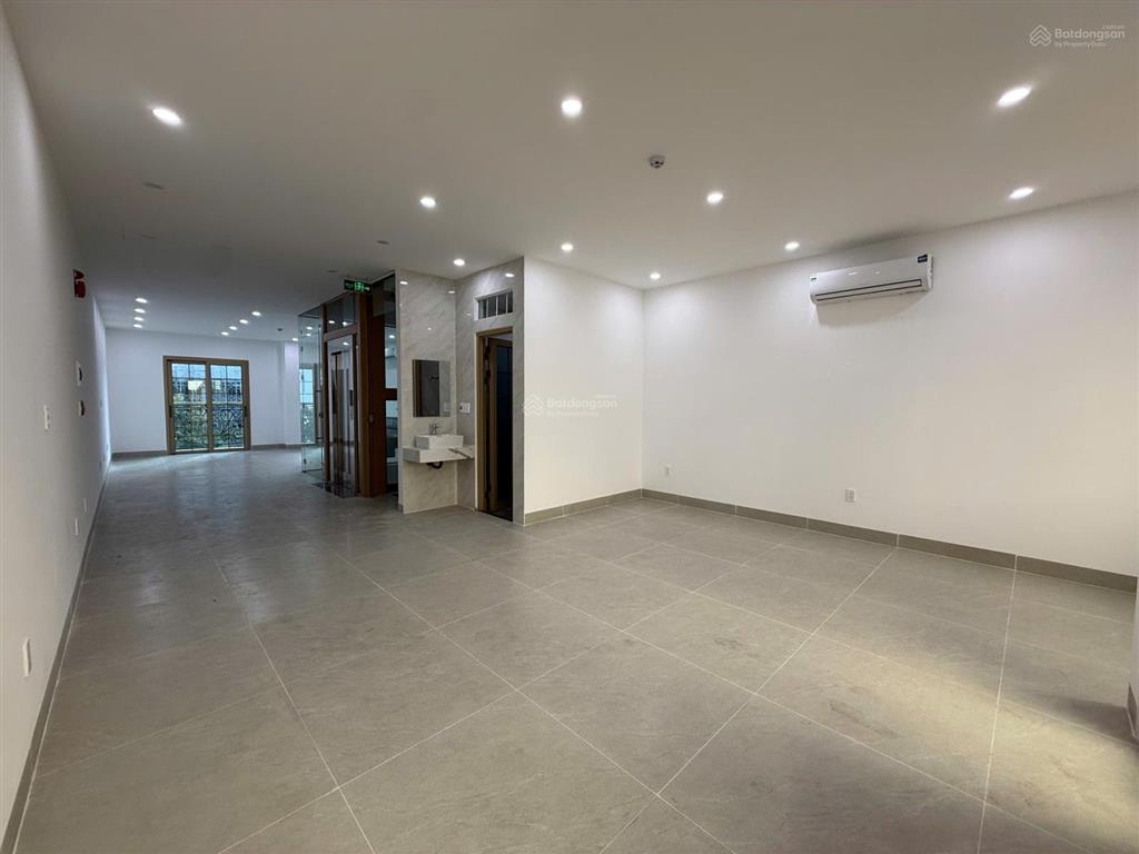 Share lại 3 tầng phù hợp làm văn phòng khu phố pavillon, mặt tiền trần đăng ninh đối diện masteri