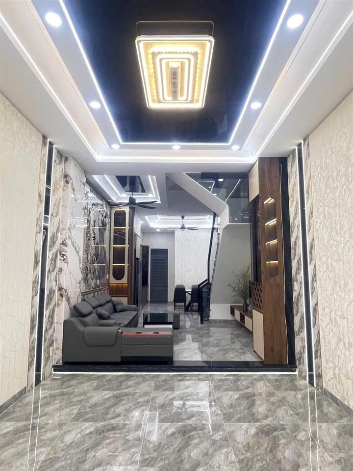 Nhà 3 tấm dĩ an 60m2, tiện ích đủ sẵn 3pn, full nội thất giá 5.2 tỷ có hỗ trợ vay