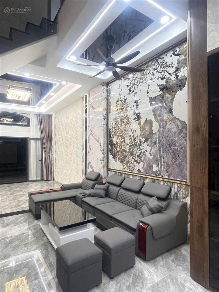 Nhà 3 tấm dĩ an 60m2, tiện ích đủ sẵn 3pn, full nội thất giá 5.2 tỷ có hỗ trợ vay