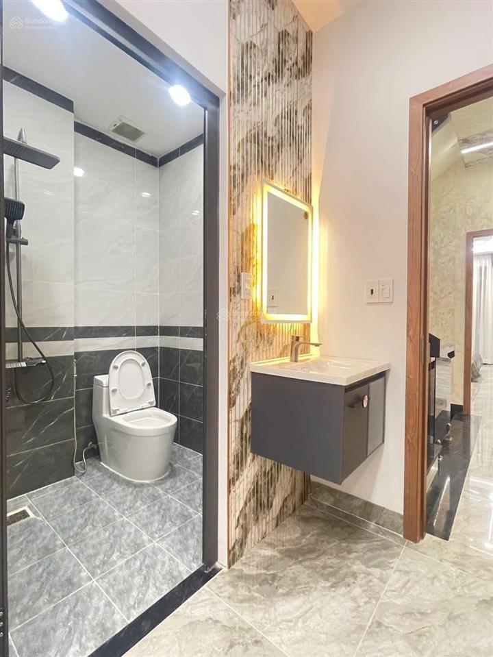 Nhà 3 tấm dĩ an 60m2, tiện ích đủ sẵn 3pn, full nội thất giá 5.2 tỷ có hỗ trợ vay