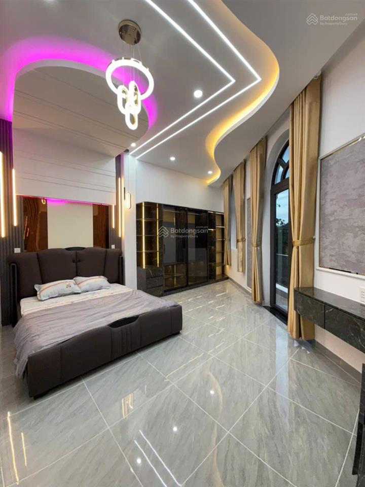 Bán nhà riêng sổ riêng căn góc 2 mặt tiền  vị trí dân trí cao