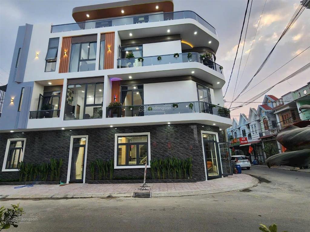 Bán nhà căn góc 2 mặt tiền  chính chủ 0812 611 ***