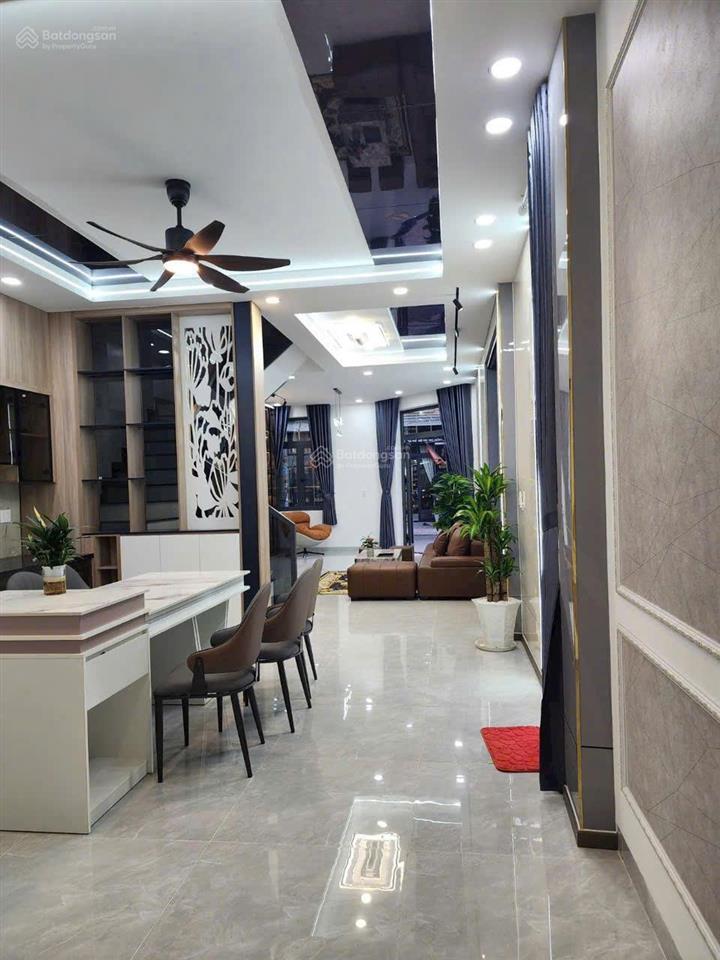 Bán nhà căn góc 2 mặt tiền  chính chủ 0812 611 ***