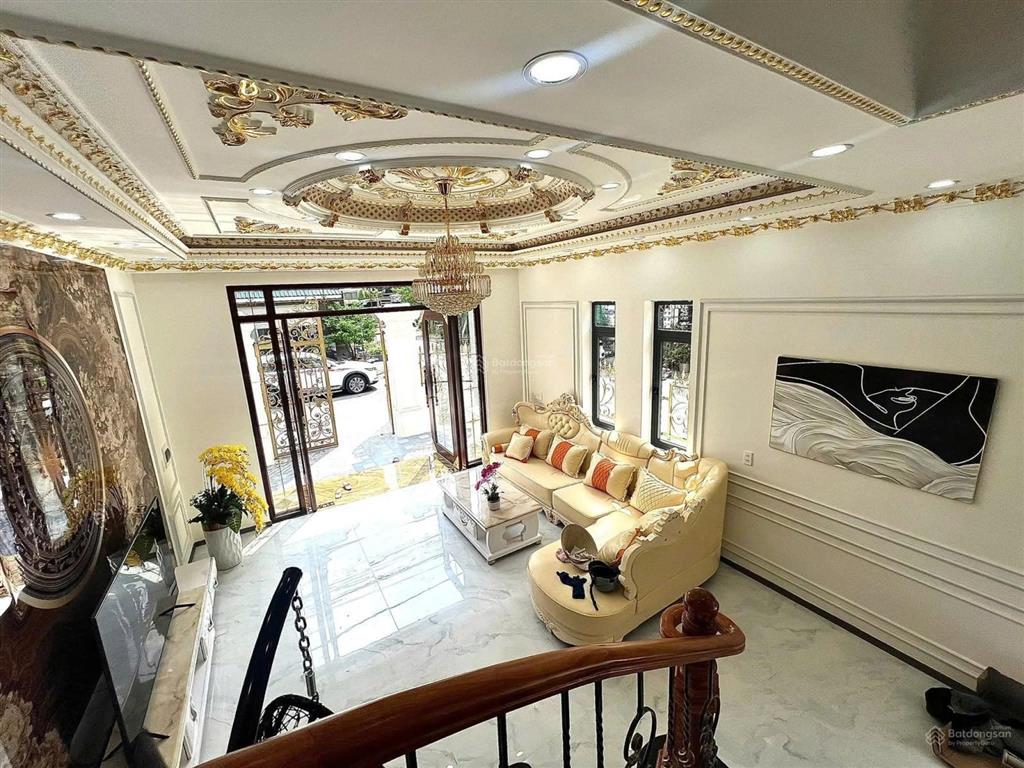 Cần bán nhà căn góc 2 mặt tiền  chính chủ 0812 611 ***