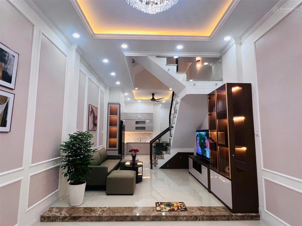 Cần bán nhà riêng căn góc 2 mặt tiền, sổ sẵn, hỗ trợ vay ngân hàng