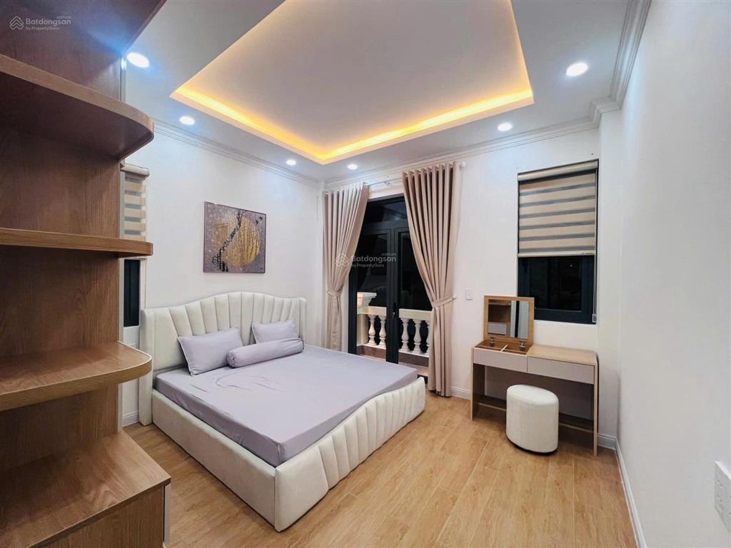 Cần bán nhà riêng căn góc 2 mặt tiền, sổ sẵn, hỗ trợ vay ngân hàng