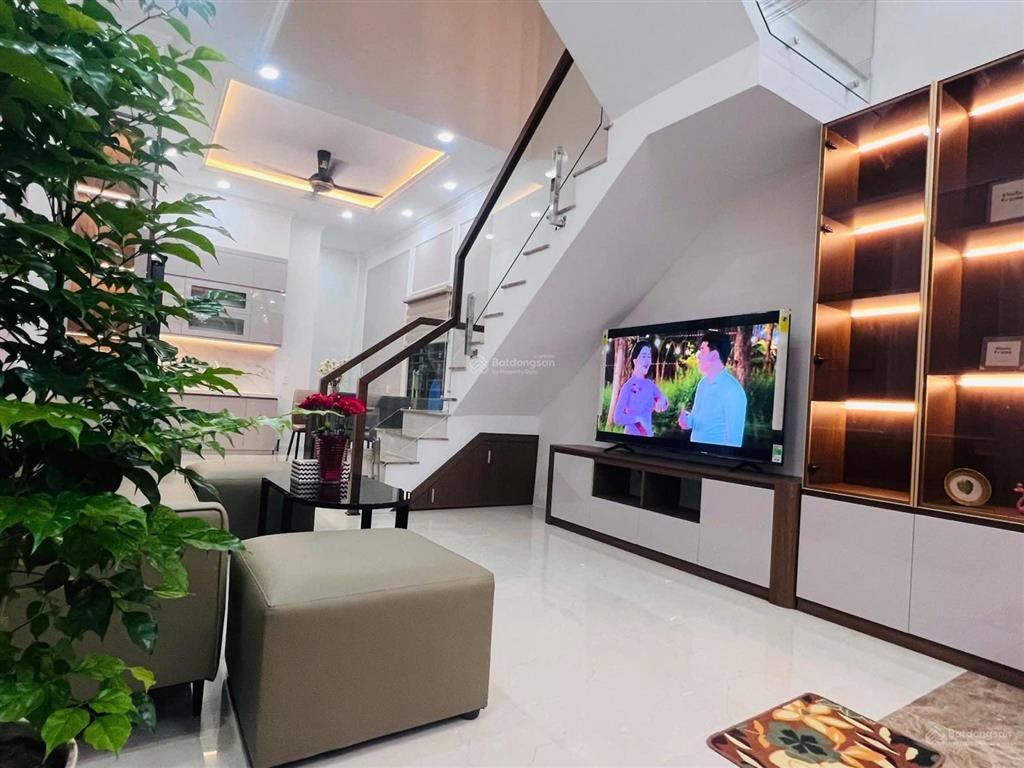 Cần bán nhà riêng căn góc 2 mặt tiền, sổ sẵn, hỗ trợ vay ngân hàng