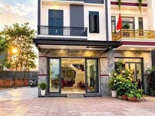 Cho thuê nhà 3 tấm  đầy đủ nội thất