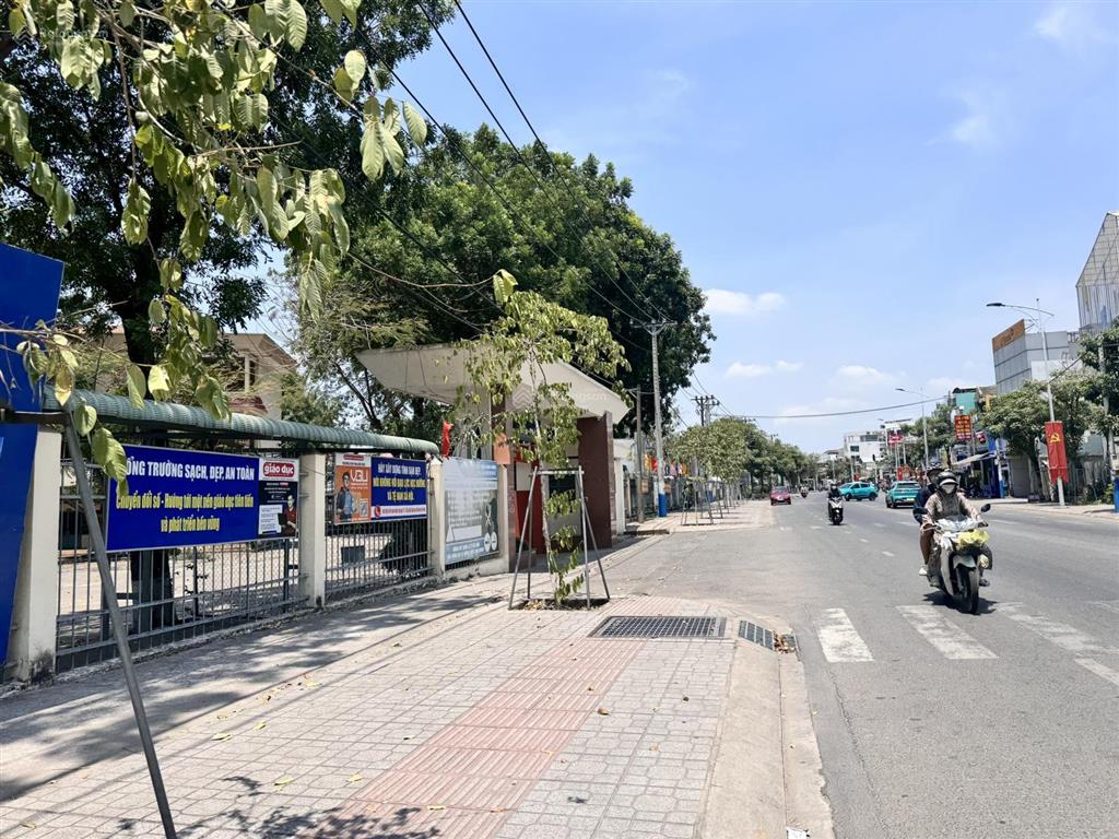 Chính chủ bán nhanh căn 1pn happy one mori bao thuế phí  tầng cao view đẹp