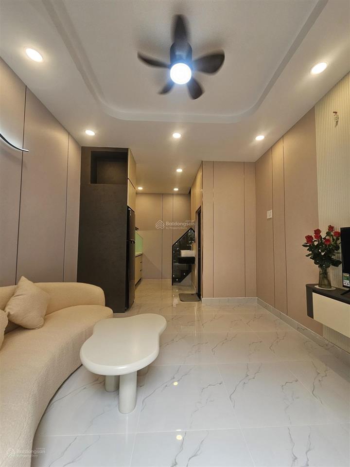 Nhà 1/ shr trương thị hoa cách 20m ra mặt tiền giá 3.3tỉ