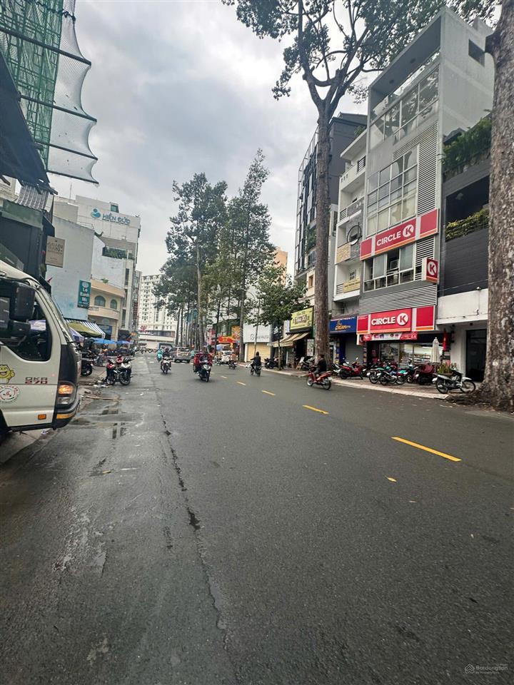 Bán nhà mặt tiền kinh doanh đường ngô gia tự  quận 10, dt 4.75x18m giá bán nhanh 35 tỷ