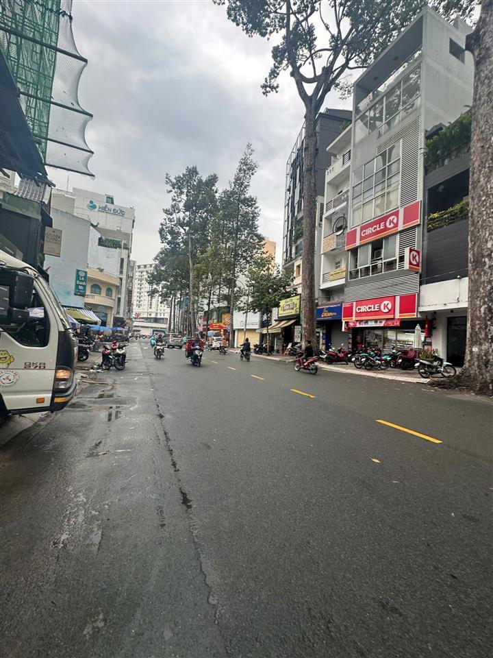 Bán nhà mặt tiền nguyễn chí thanh quận 5