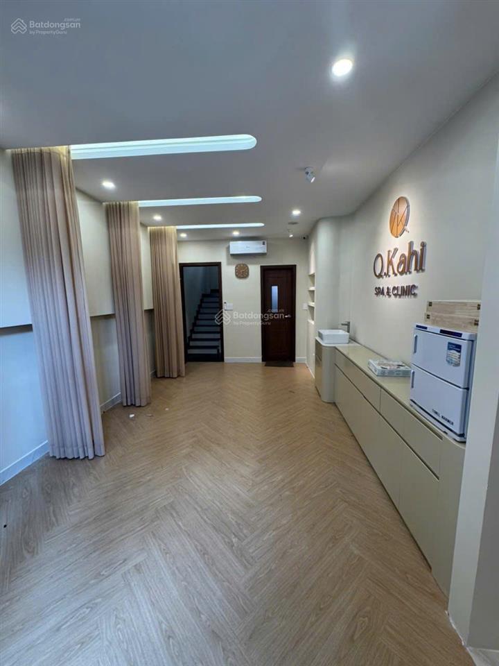 Chính chủ cần bán nhà hxh 19/5 đường 3 tháng 2, q10 ngay hà đô centrosa, dt 3.7x13m, 4l 13.5 tỷ