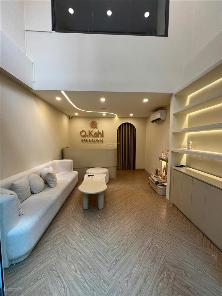 Chính chủ cần bán nhà hxh 19/5 đường 3 tháng 2, q10 ngay hà đô centrosa, dt 3.7x13m, 4l 13.5 tỷ
