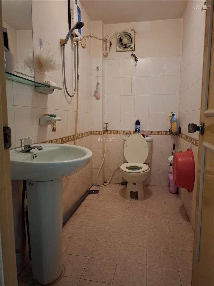 Cho nữ thuê phòng 24m2 full nội thất sát bên đại học uef cách vòng xoay đbp chỉ vài trăm mét bao rẻ