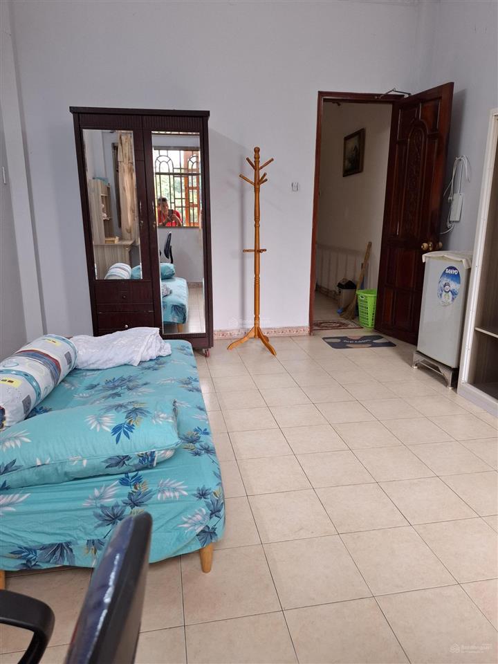 Cho nữ thuê phòng 24m2 full nội thất sát bên đại học uef cách vòng xoay đbp chỉ vài trăm mét bao rẻ