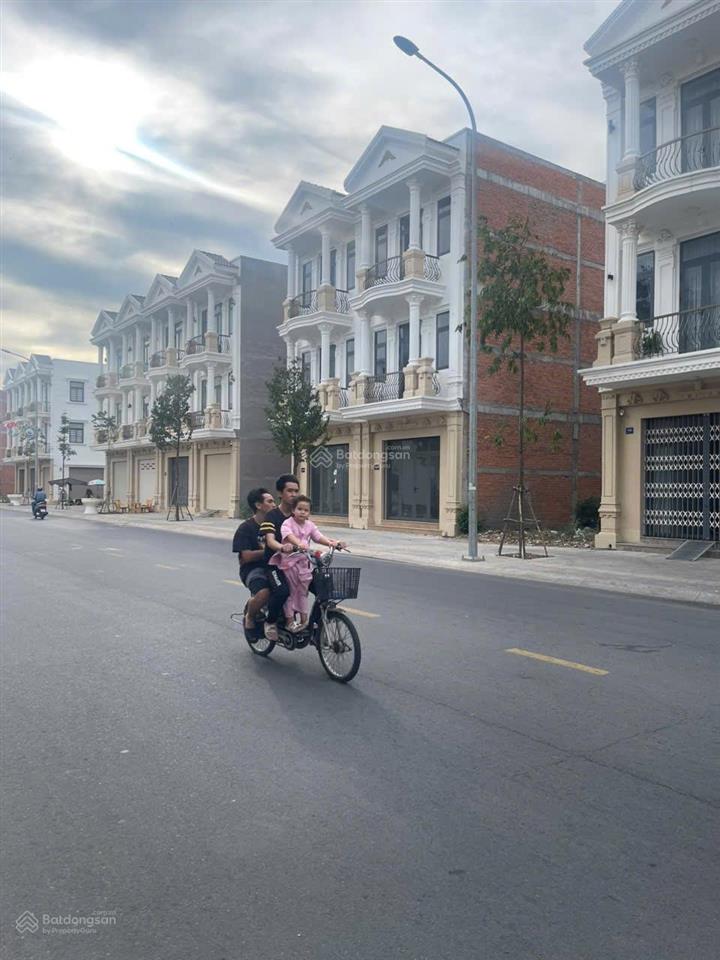 Bán đất đường nguyễn trọng dân  trung tâm thành phố gò công