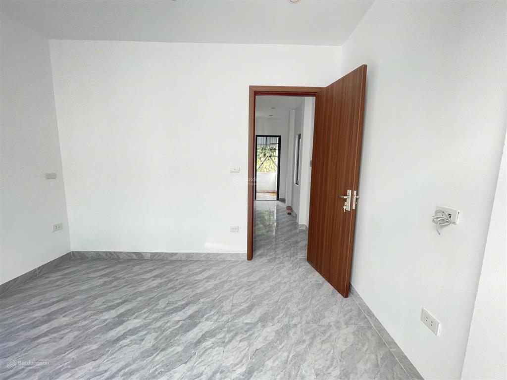 Cắt lỗ chủ nhà cần tiền cắt lỗ sâu căn tại thanh oai 32m2x4t/ô tô đỗ sát nhà/ở hay đầu tư rất tốt