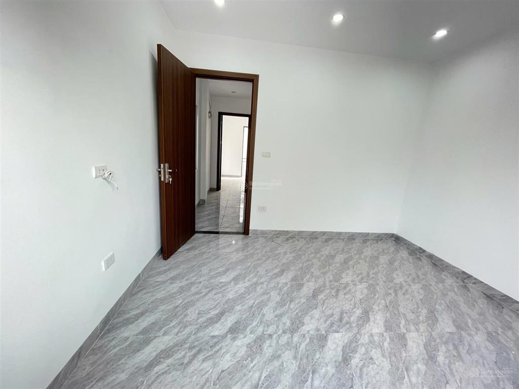 Cắt lỗ chủ nhà cần tiền cắt lỗ sâu căn tại thanh oai 32m2x4t/ô tô đỗ sát nhà/ở hay đầu tư rất tốt