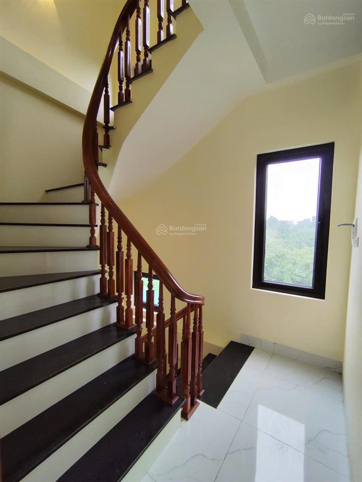 Bán nhà xây hiện đại, thoáng trướcsau, ô tô đỗ cửa như ảnh, 50m ra thẳng ql6 35m2x4t,4pn/ảnh thật