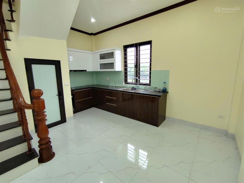 Bán nhà xây hiện đại, thoáng trướcsau, ô tô đỗ cửa như ảnh, 50m ra thẳng ql6 35m2x4t,4pn/ảnh thật