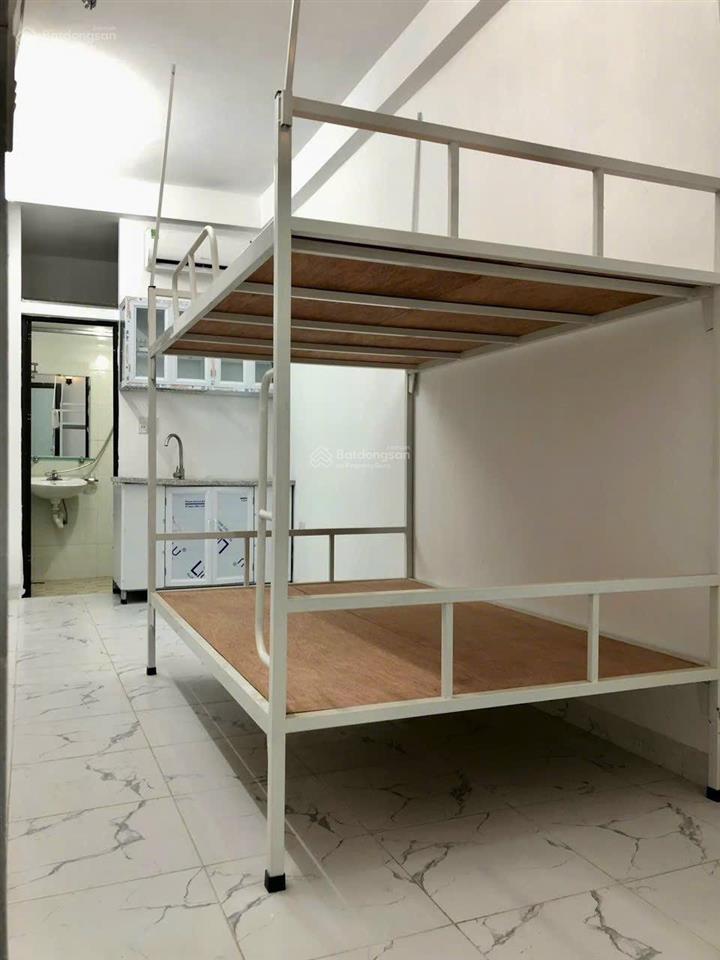 Nhà cho thuê ccmn phố xốm, gần đh đại nam 40m ra đg ôtô tránh 64m2x 5t/9 phòng+thang máy~ dt450/năm