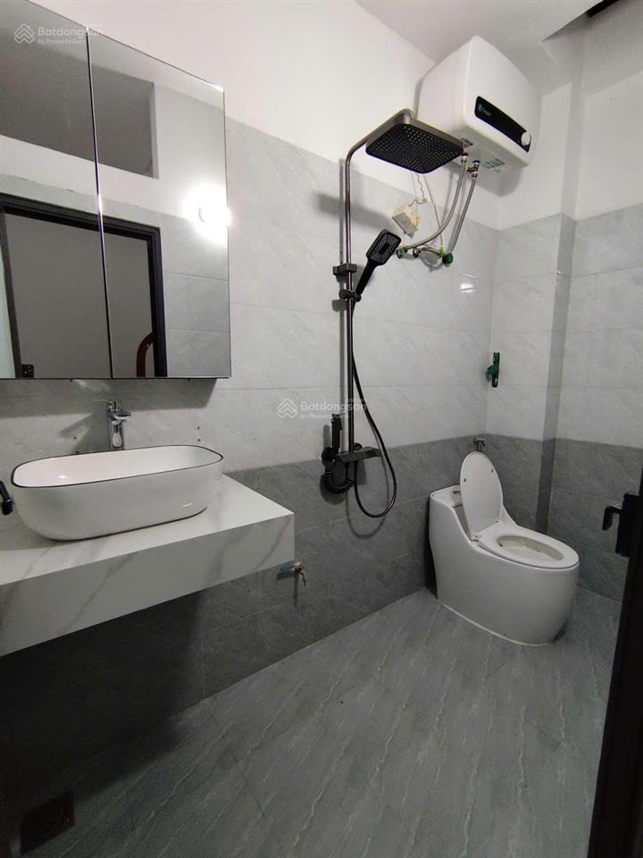 Bán nhà cuối phố xốm, cuối đường nguyễn trực kéo dài xây độc lập, sân để xe riêng/ 10m ra lối ô tô