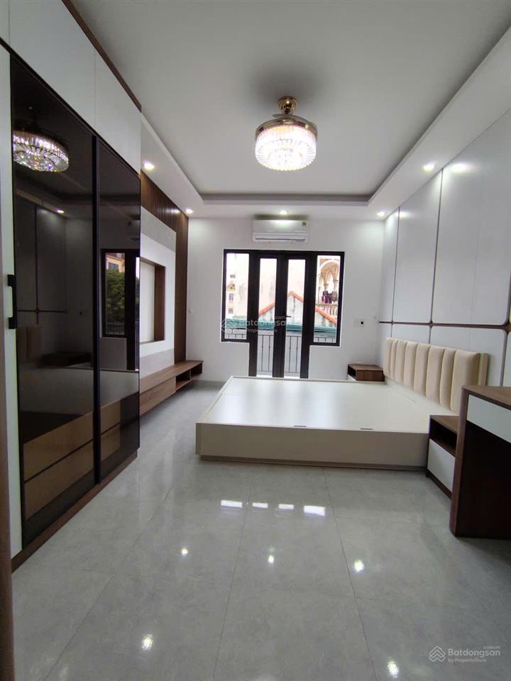 Bán nhà cuối phố xốm, cuối đường nguyễn trực kéo dài xây độc lập, sân để xe riêng/ 10m ra lối ô tô