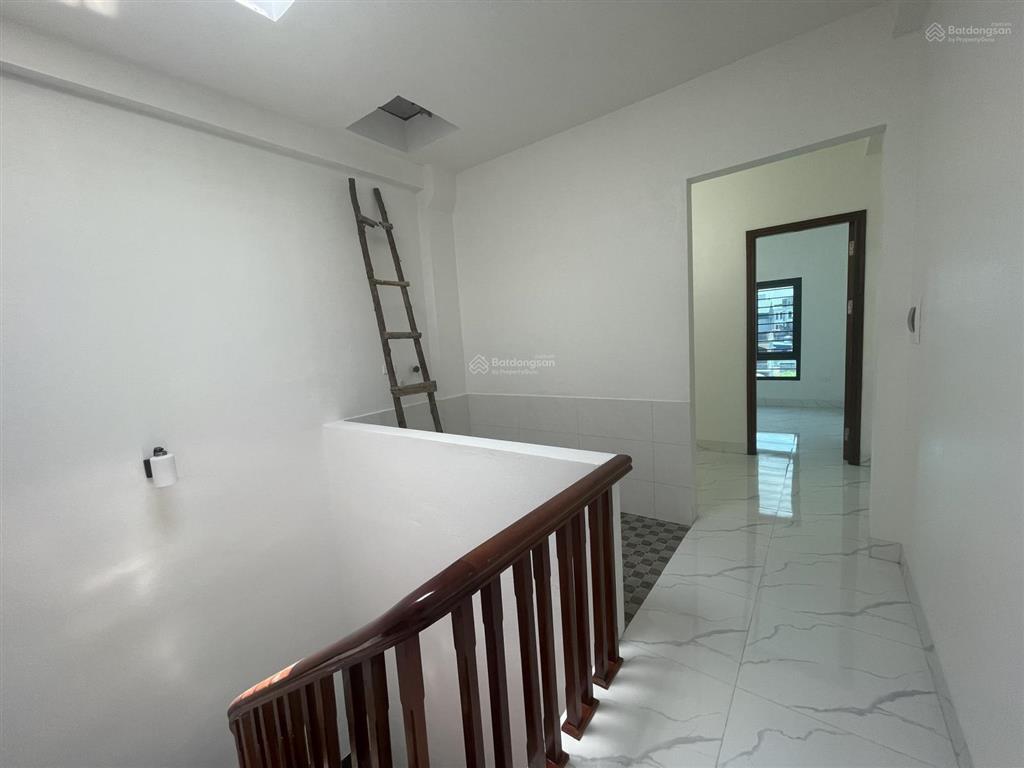 Bán nhà chương mỹ xây hiện đại/ trước nhà sân rộng, ô tô 7 chỗ đỗ trước cửa 33m2x4 tầng, 3 ngủ