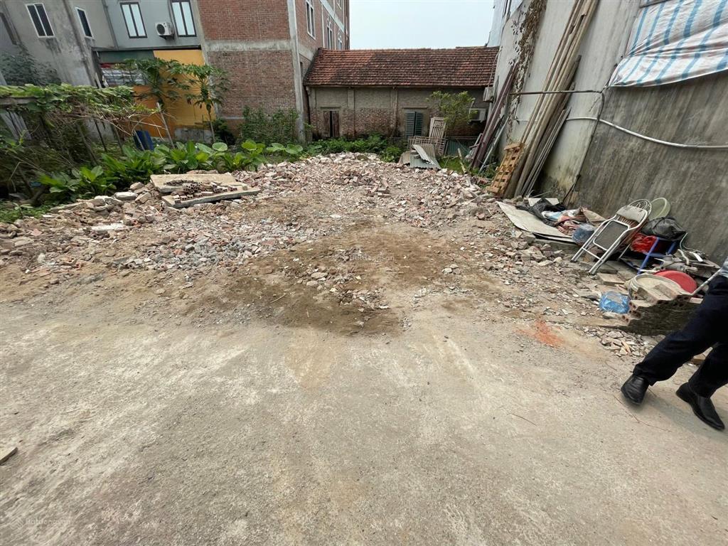 Bán mảnh đất cuối đường nguyễn trực kéo dài, gần chợ đầu mối phía nam hà nội 64m2, mt 4,53m2