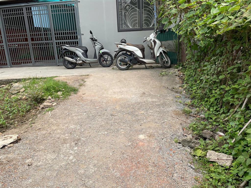 Bán mảnh đất cuối đường nguyễn trực kéo dài, gần chợ đầu mối phía nam hà nội 64m2, mt 4,53m2