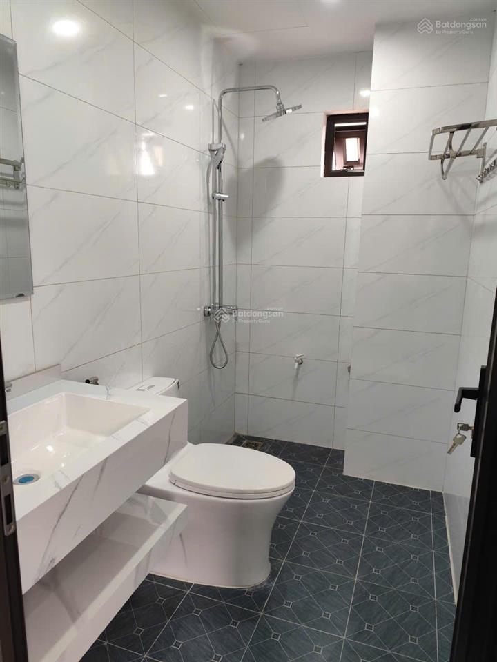 Nhà gần đh sư phạm tdtt xây hiện đại, vuông vắn~54m2x4tx4p (có gara ôtô)/đường ngõ rộng 5m như ảnh