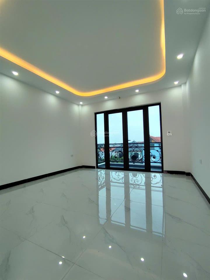 Nhà gần đh sư phạm tdtt xây hiện đại, vuông vắn~54m2x4tx4p (có gara ôtô)/đường ngõ rộng 5m như ảnh