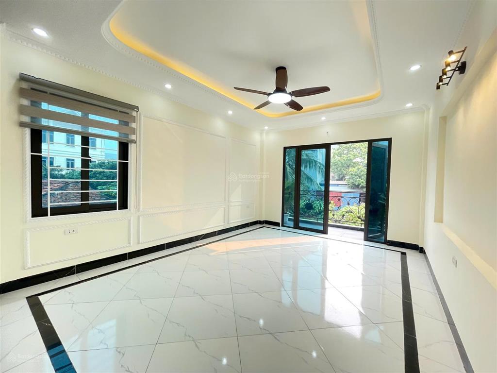 (ảnh thật 100%)nhà gần ngay thcs phụng châu mặt ngõ thông/ xây độc lập hiện đại/có gara ôtô 63m2x4t