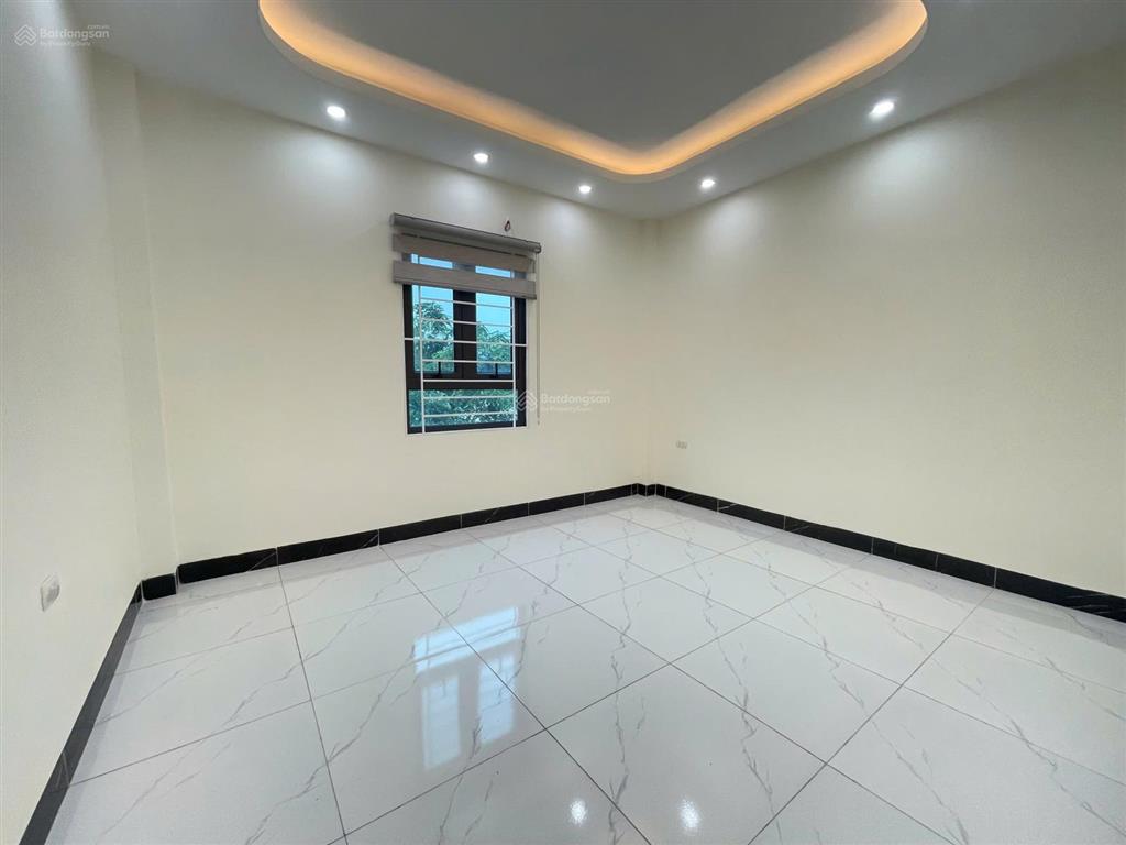 (ảnh thật 100%)nhà gần ngay thcs phụng châu mặt ngõ thông/ xây độc lập hiện đại/có gara ôtô 63m2x4t