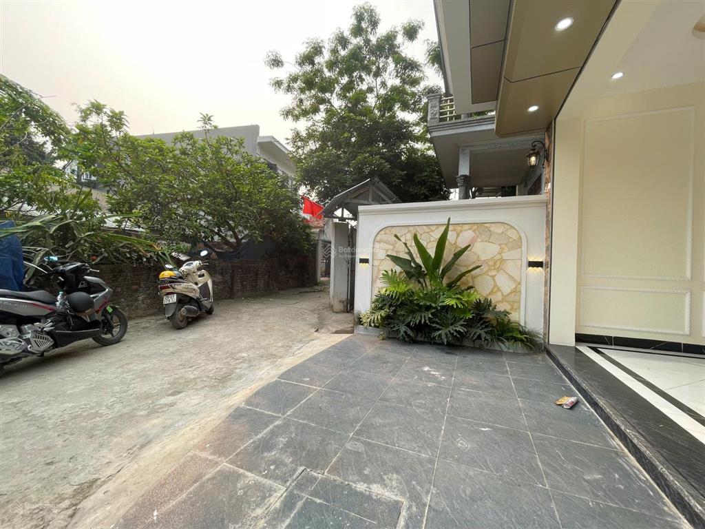 (ảnh thật 100%)nhà gần ngay thcs phụng châu mặt ngõ thông/ xây độc lập hiện đại/có gara ôtô 63m2x4t