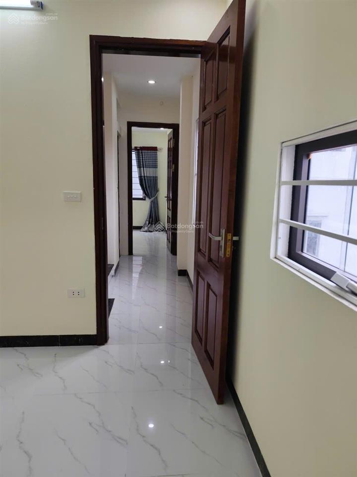 Nhà ngay gần chợ đầu mối phía nam hà nội/ cách phố xốm 2km~36m2x4 tầng, 4 ngủ (nơi để xe riêng)