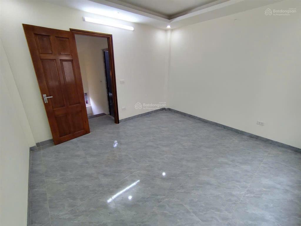 Nhà trong đê giá tốt nhất khu vực chương mỹ, biên giang cũ 32m2x4t/10m ra lối ôtô qua/ rất gần ql6