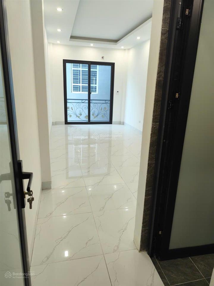 Bán nhà xây mới độc lập+hiện đại 33m2x5t đầu phố quang lãm, trung tâm phố xốm, gần ngay đh đại nam