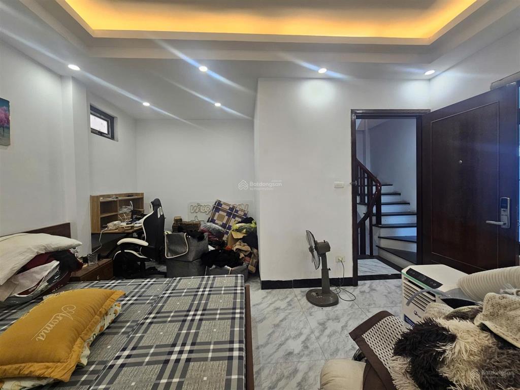 Chuyển về quê cần bán nhà gần hiệu thuốc long châu, phú lương~34m2x5t,4pn/ô tô gần/ để lại nội thất