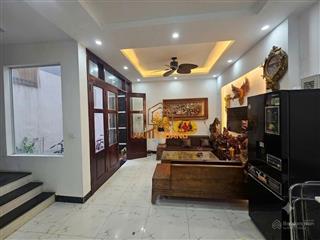 Chuyển về quê cần bán nhà gần hiệu thuốc long châu, phú lương~34m2x5t,4pn/ô tô gần/ để lại nội thất