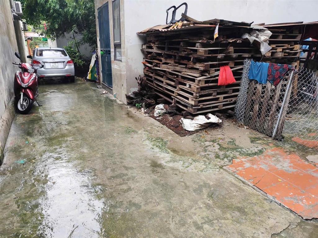 Bán mảnh đất vuông vắn, ô tô đỗ gần tại thạch bích 30m2  cách mặt ql21b 300m