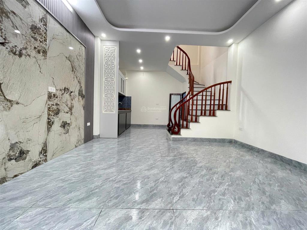 Bán cụm nhà xây mới hiện đại mặt ngõ thông ô tô qua~32m2x4 tầng, 500m ra mặt ql6 đang mở rộng