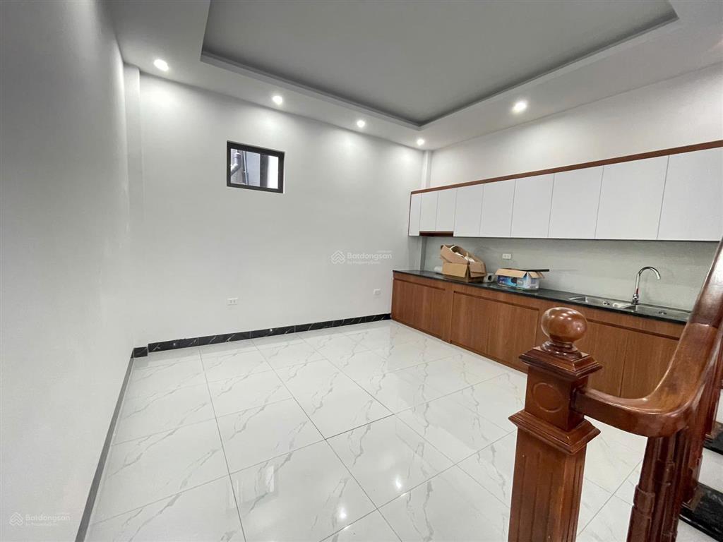 Biệt thự mini sân cổng riêng, phong cách hiện đại 85m2x4 tầng, 4 ngủ/ ô tô gửi ngày đêm cách 30m