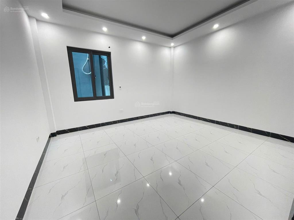 Biệt thự mini sân cổng riêng, phong cách hiện đại 85m2x4 tầng, 4 ngủ/ ô tô gửi ngày đêm cách 30m