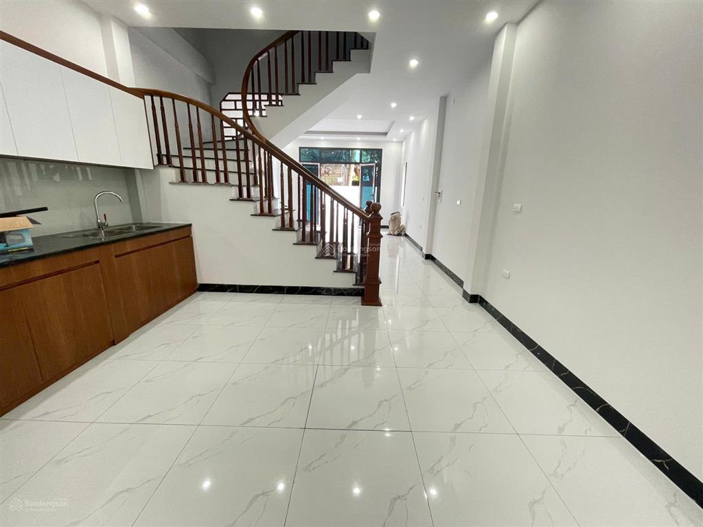 Biệt thự mini sân cổng riêng, phong cách hiện đại 85m2x4 tầng, 4 ngủ/ ô tô gửi ngày đêm cách 30m