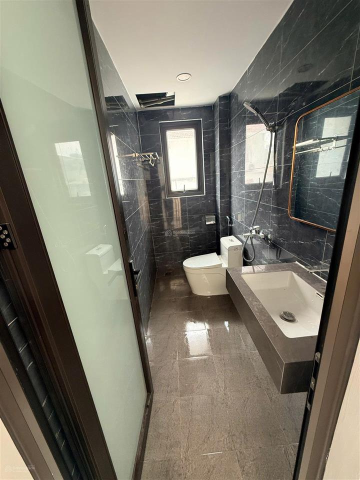 Bán nhà xây mới hiện đại ngõ ô tô đỗ+sân để xe riêng~40m2x4tx4pn gần đh sư phạm tdtt (ảnh thật)