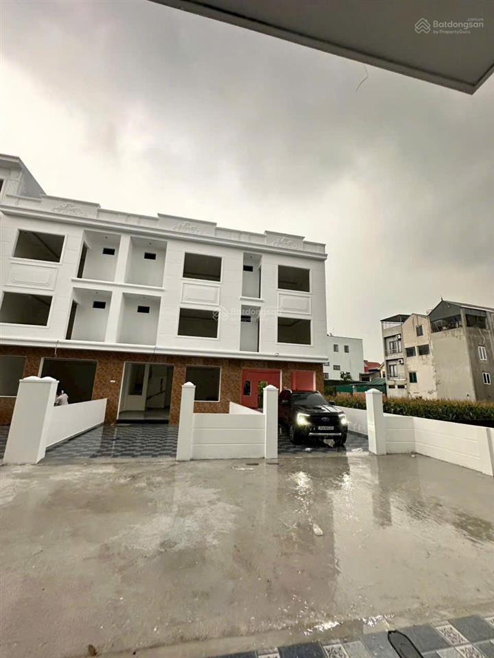 Bán biệt thự mini giá siêu tốt gần nvh độ chàngsân cổng riêng, ôtô vào, sân vườn sau làm tiểu cảnh