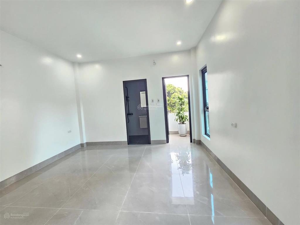 Nhà lô góc 2 thoáng+đường thông ô tô, xây độc lập+hiện đại gần đh sư phạm tdtt~68m2,4 tầng/ảnh thật